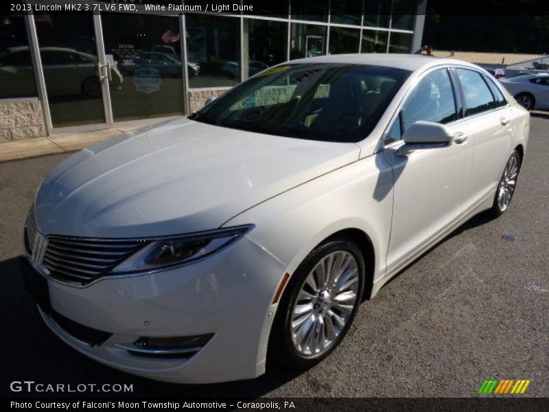 White Platinum / Light Dune 2013 Lincoln MKZ 3.7L V6 FWD