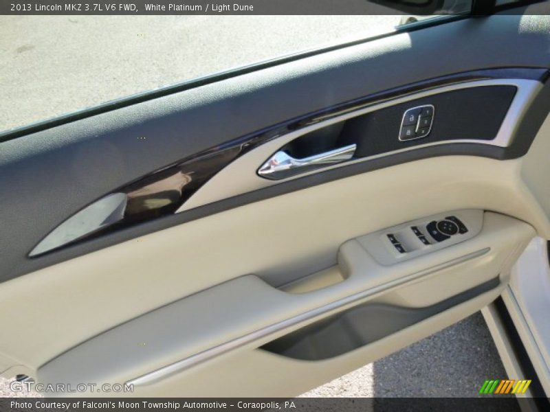 White Platinum / Light Dune 2013 Lincoln MKZ 3.7L V6 FWD