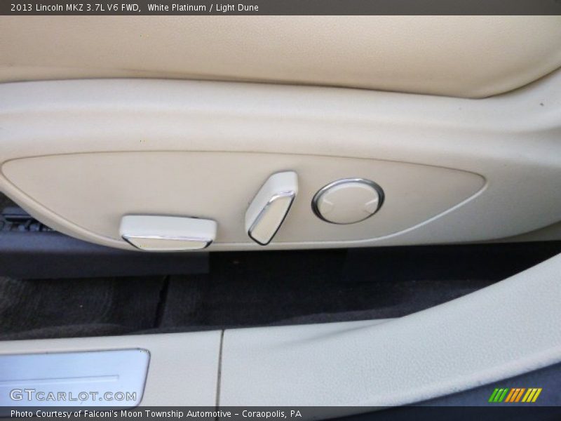 White Platinum / Light Dune 2013 Lincoln MKZ 3.7L V6 FWD