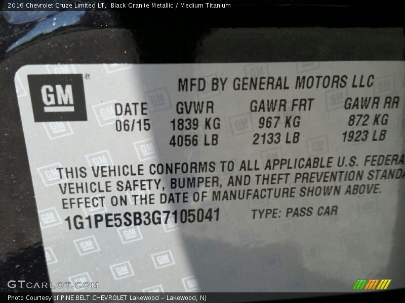 Black Granite Metallic / Medium Titanium 2016 Chevrolet Cruze Limited LT