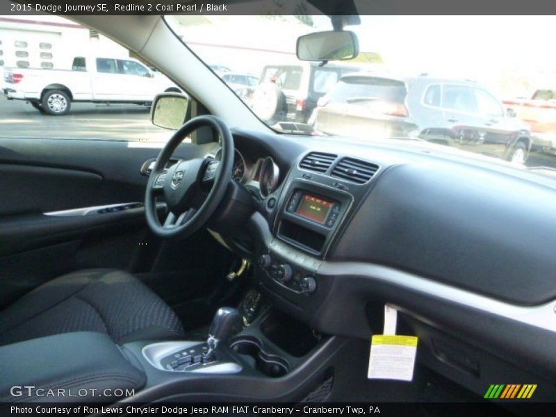 Redline 2 Coat Pearl / Black 2015 Dodge Journey SE