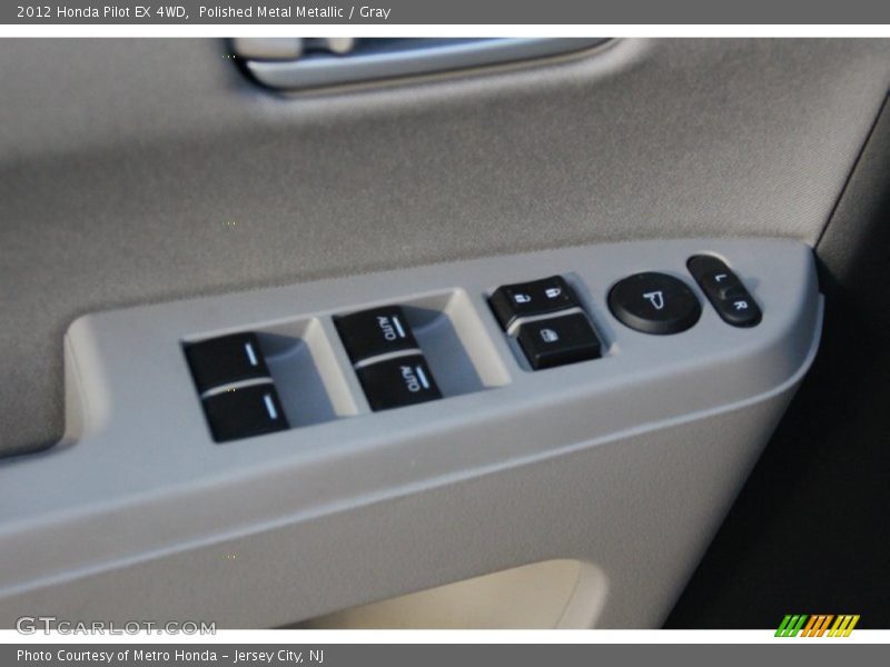 Polished Metal Metallic / Gray 2012 Honda Pilot EX 4WD