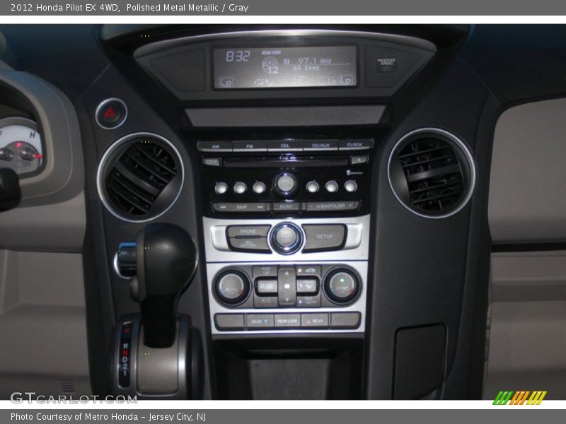 Polished Metal Metallic / Gray 2012 Honda Pilot EX 4WD