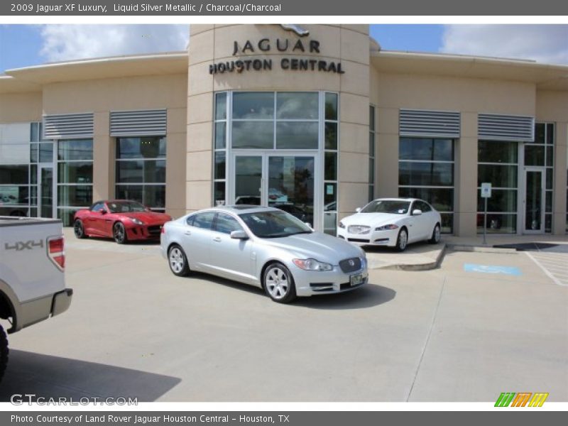 Liquid Silver Metallic / Charcoal/Charcoal 2009 Jaguar XF Luxury