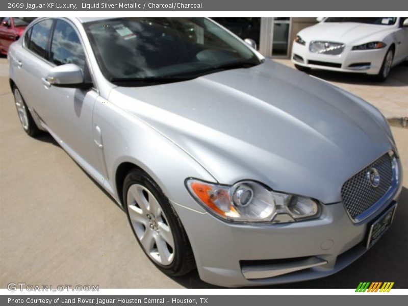 Liquid Silver Metallic / Charcoal/Charcoal 2009 Jaguar XF Luxury