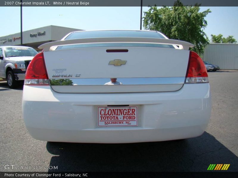 White / Neutral Beige 2007 Chevrolet Impala LT