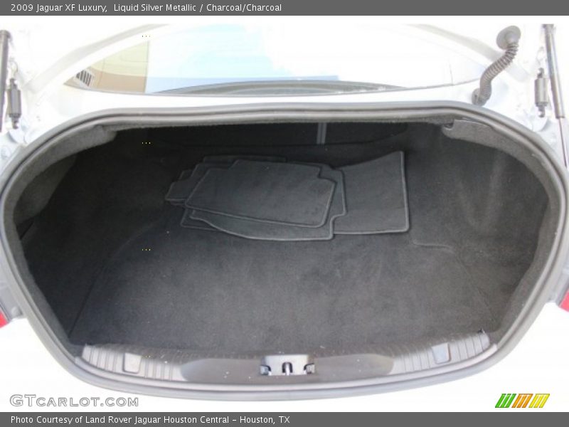 Liquid Silver Metallic / Charcoal/Charcoal 2009 Jaguar XF Luxury