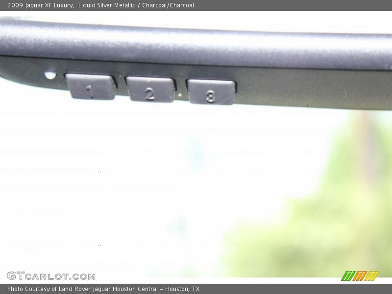 Liquid Silver Metallic / Charcoal/Charcoal 2009 Jaguar XF Luxury