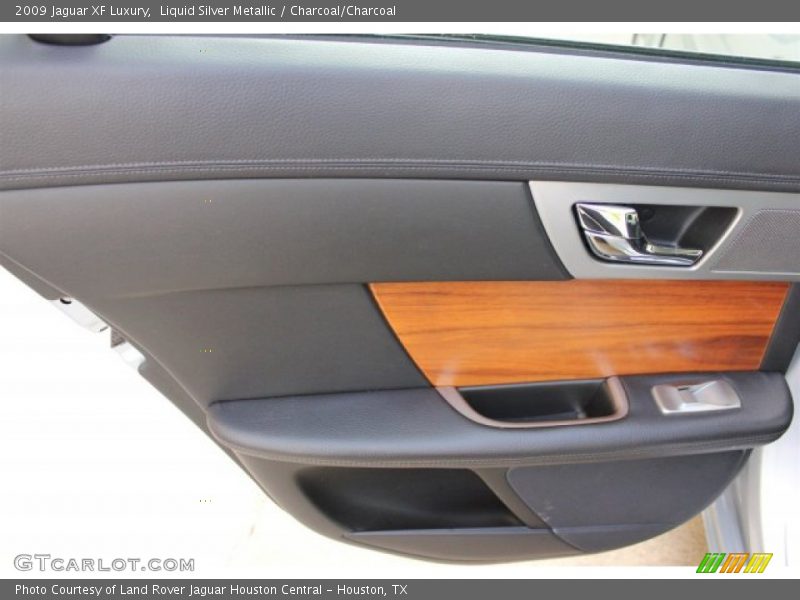 Liquid Silver Metallic / Charcoal/Charcoal 2009 Jaguar XF Luxury