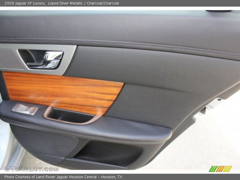 Liquid Silver Metallic / Charcoal/Charcoal 2009 Jaguar XF Luxury