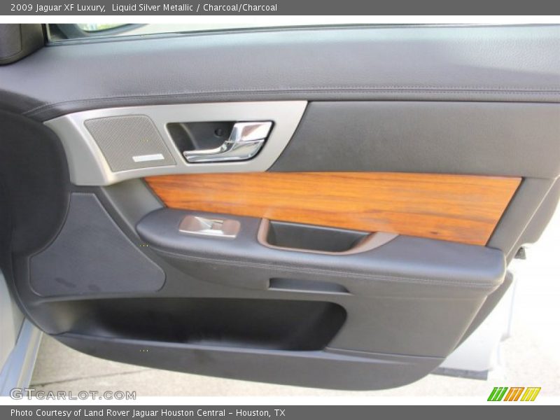 Liquid Silver Metallic / Charcoal/Charcoal 2009 Jaguar XF Luxury