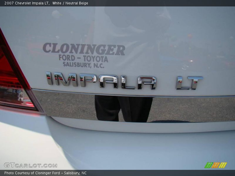 White / Neutral Beige 2007 Chevrolet Impala LT