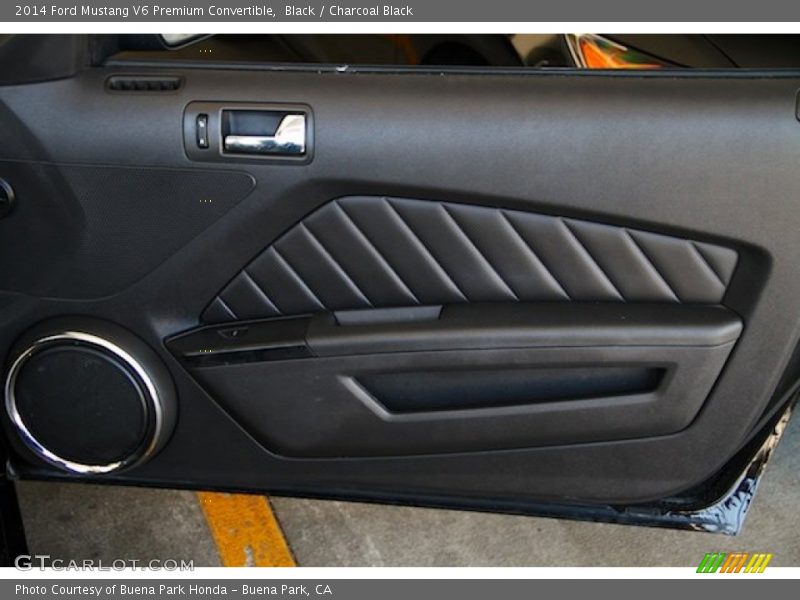 Black / Charcoal Black 2014 Ford Mustang V6 Premium Convertible