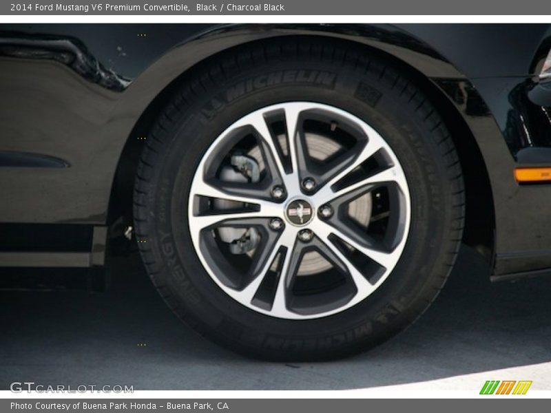 Black / Charcoal Black 2014 Ford Mustang V6 Premium Convertible