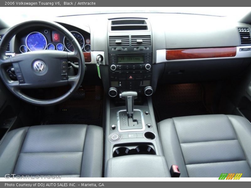 Black / Anthracite 2006 Volkswagen Touareg V6
