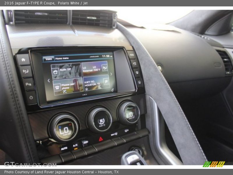 Controls of 2016 F-TYPE R Coupe