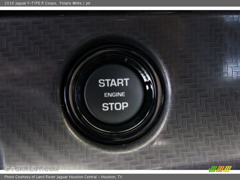 Controls of 2016 F-TYPE R Coupe