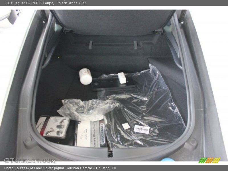  2016 F-TYPE R Coupe Trunk