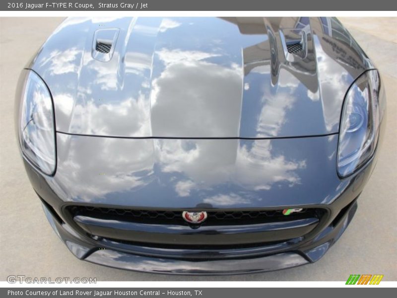 Stratus Gray / Jet 2016 Jaguar F-TYPE R Coupe