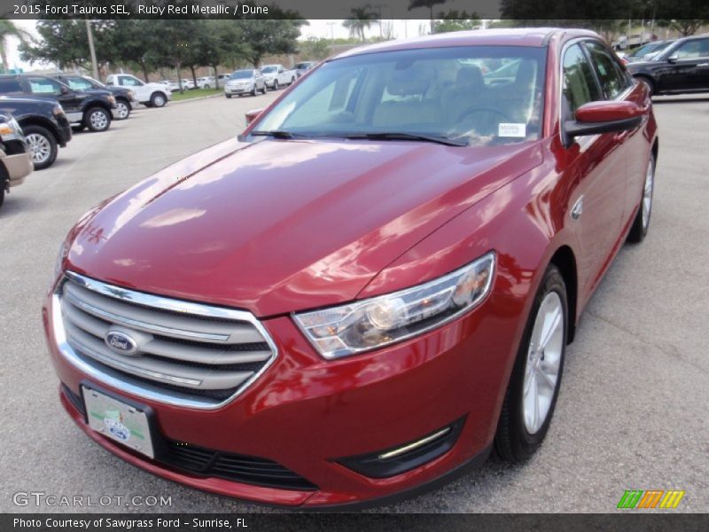 Ruby Red Metallic / Dune 2015 Ford Taurus SEL