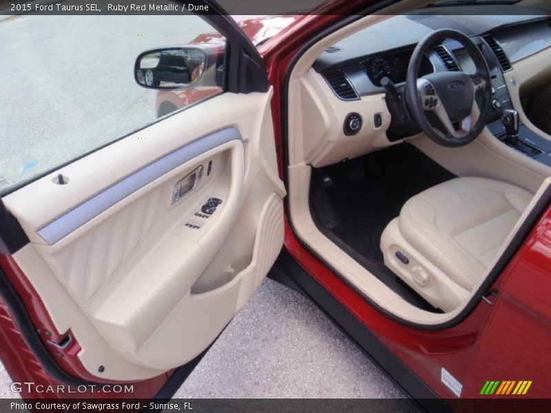 Ruby Red Metallic / Dune 2015 Ford Taurus SEL