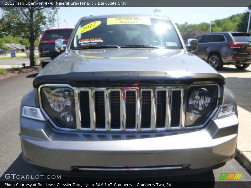 Mineral Gray Metallic / Dark Slate Gray 2012 Jeep Liberty Jet 4x4