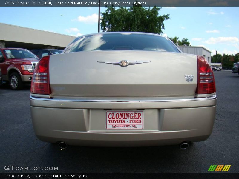 Linen Gold Metallic / Dark Slate Gray/Light Graystone 2006 Chrysler 300 C HEMI