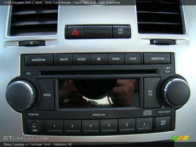 Linen Gold Metallic / Dark Slate Gray/Light Graystone 2006 Chrysler 300 C HEMI