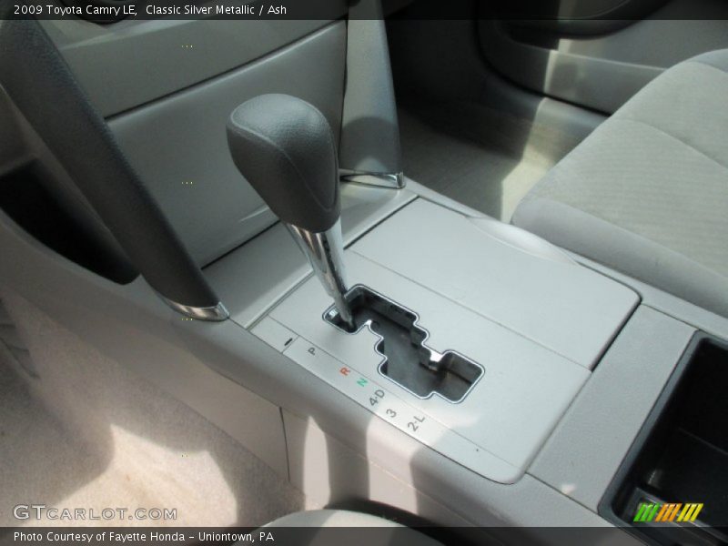Classic Silver Metallic / Ash 2009 Toyota Camry LE