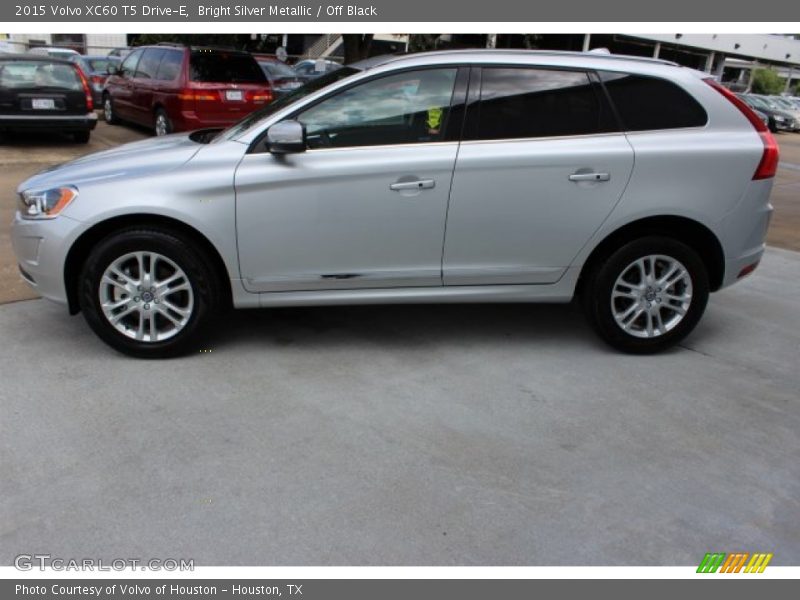 Bright Silver Metallic / Off Black 2015 Volvo XC60 T5 Drive-E