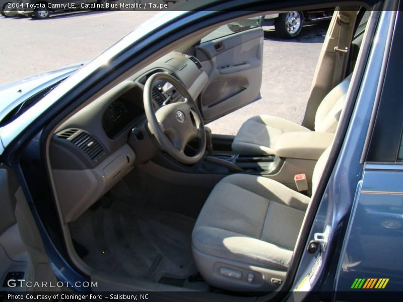 Catalina Blue Metallic / Taupe 2004 Toyota Camry LE