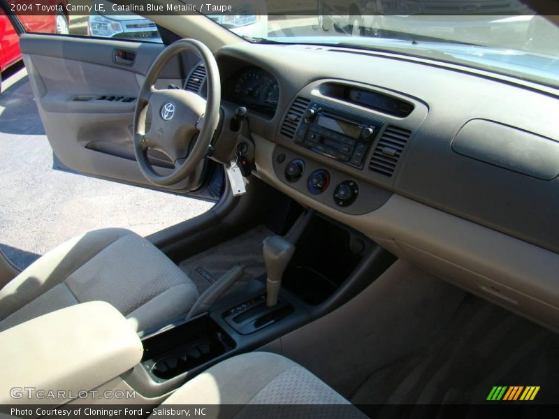 Catalina Blue Metallic / Taupe 2004 Toyota Camry LE