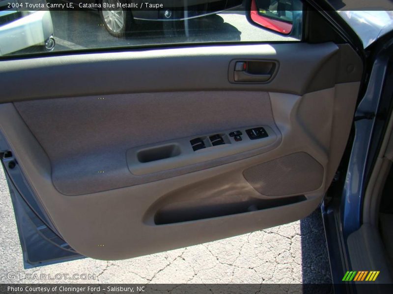 Catalina Blue Metallic / Taupe 2004 Toyota Camry LE