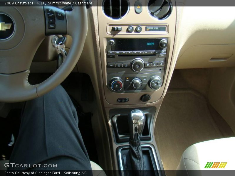 Summit White / Cashmere 2009 Chevrolet HHR LT