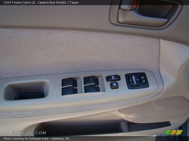 Catalina Blue Metallic / Taupe 2004 Toyota Camry LE