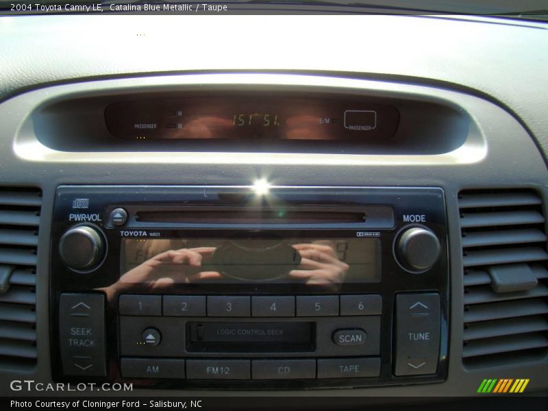 Catalina Blue Metallic / Taupe 2004 Toyota Camry LE