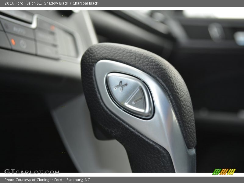 Shadow Black / Charcoal Black 2016 Ford Fusion SE