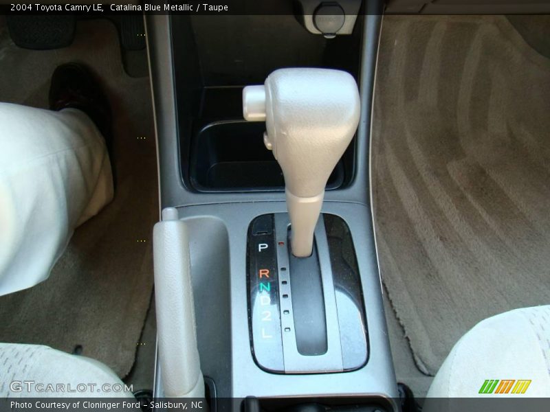 Catalina Blue Metallic / Taupe 2004 Toyota Camry LE