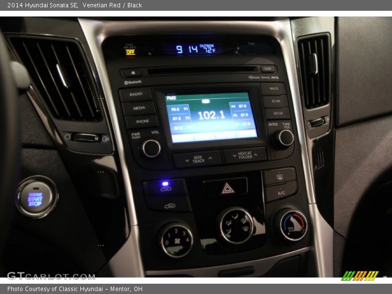 Venetian Red / Black 2014 Hyundai Sonata SE