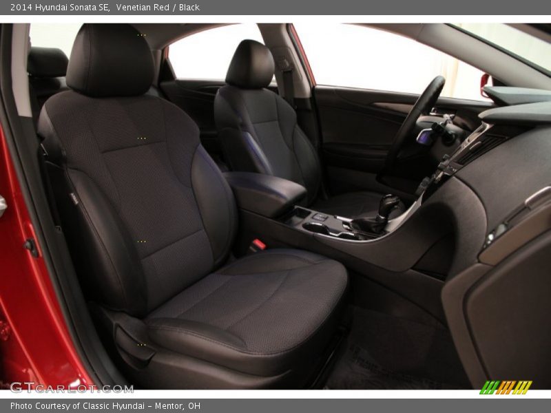 Venetian Red / Black 2014 Hyundai Sonata SE