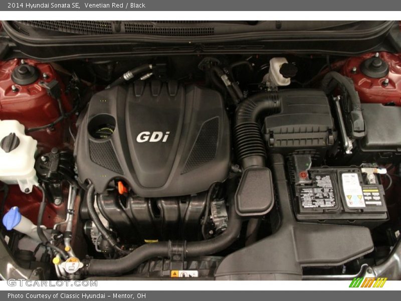 Venetian Red / Black 2014 Hyundai Sonata SE
