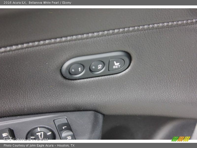 Bellanova White Pearl / Ebony 2016 Acura ILX