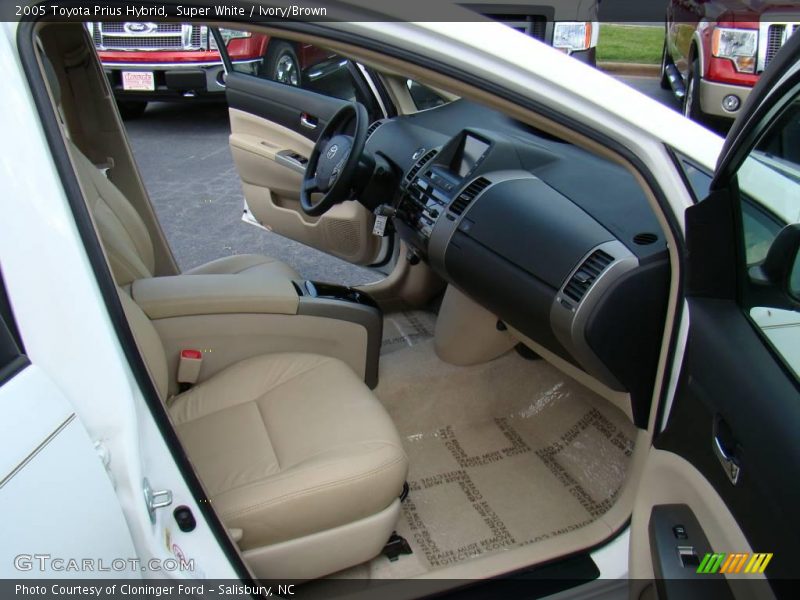 Super White / Ivory/Brown 2005 Toyota Prius Hybrid