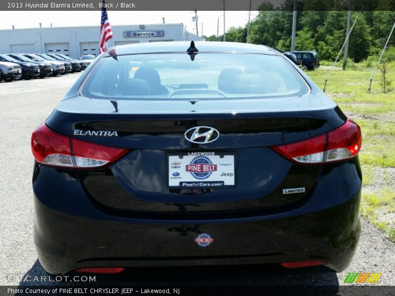 Black / Black 2013 Hyundai Elantra Limited