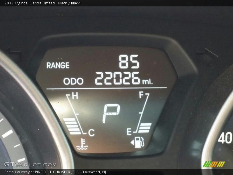 Black / Black 2013 Hyundai Elantra Limited