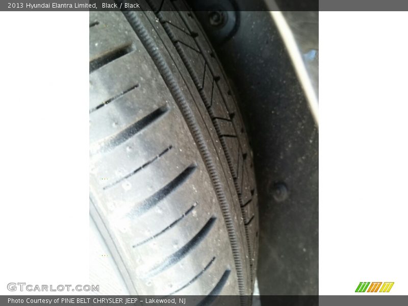 Black / Black 2013 Hyundai Elantra Limited