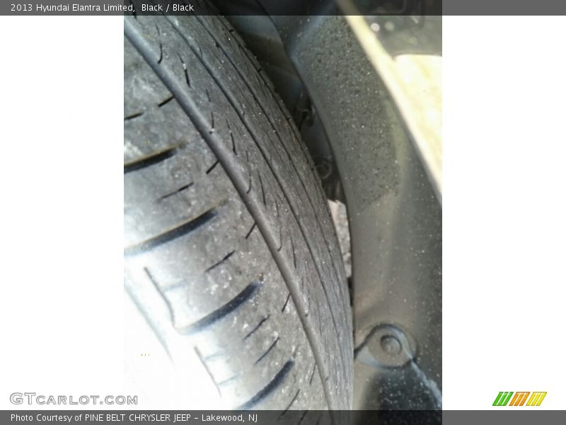 Black / Black 2013 Hyundai Elantra Limited