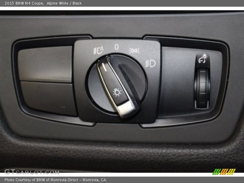 Alpine White / Black 2015 BMW M4 Coupe