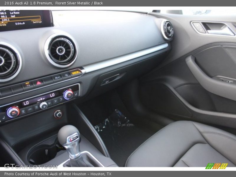 Florett Silver Metallic / Black 2016 Audi A3 1.8 Premium