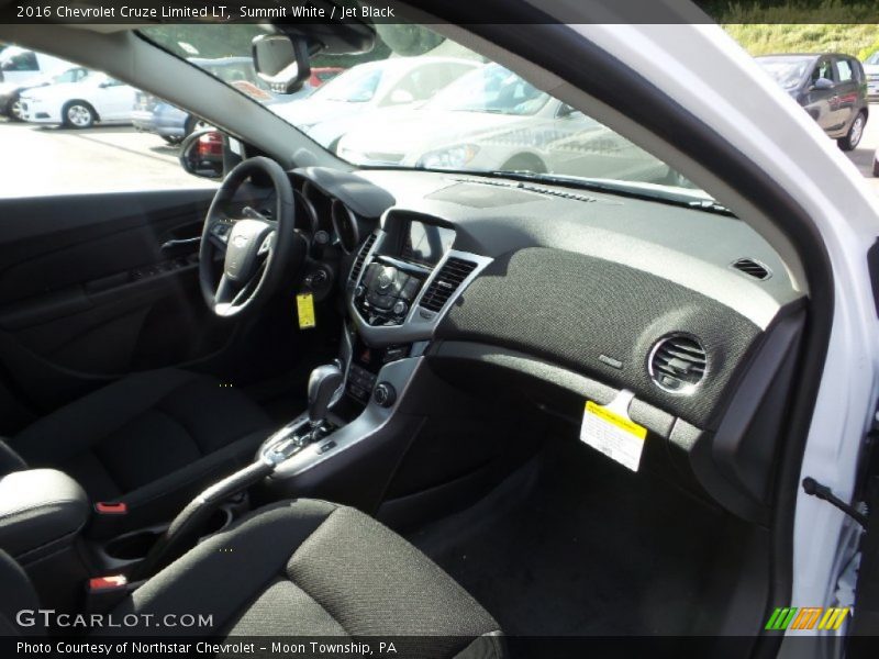 Summit White / Jet Black 2016 Chevrolet Cruze Limited LT